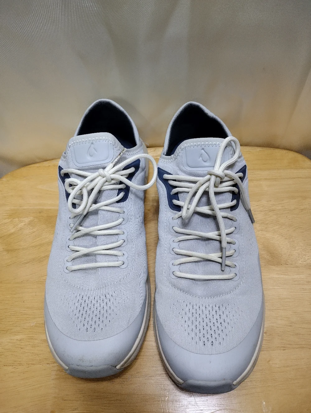OluKai Kaholo men's Size 11.5 Sneakers Athletic Trainer Shoes Off White Outdoor